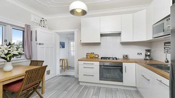 The Apartment Service CN004 - Accommodation QLD 5