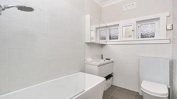 The Apartment Service CN004 - Accommodation QLD 2