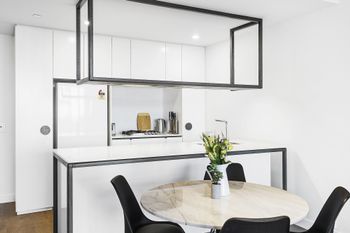 Nest At The Hill - Accommodation QLD 4