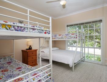 Longboard 11 Boulder Bay Road - Accommodation QLD 6