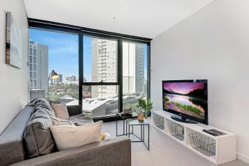 Central City Designer Pad - Accommodation QLD 0