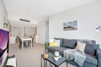 Central City Designer Pad - Accommodation QLD 2