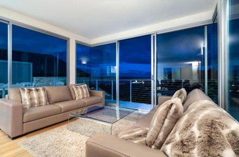 Library House - Accommodation QLD 1