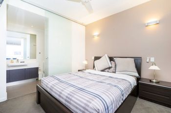 Executive Studio Inner City Apartment - Accommodation QLD 4