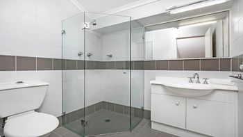 The Apartment Service ALEXA - Accommodation QLD 3