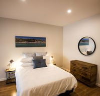 Wickham Newcastle Modern 1 Bed Apartment - Accommodation QLD