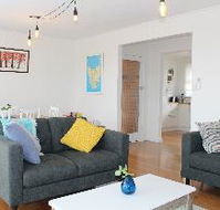 Newly Renovated Unit Waters Edge - Accommodation QLD