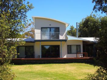 Uringah Rejuvenate Stays - Accommodation QLD 4