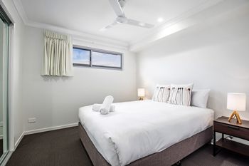 Cotton Tree Modern Apartment - Accommodation QLD 6