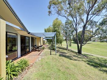 Villa 127 Horizons Golf Resort - Accommodation QLD 1