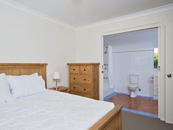 Villa 127 Horizons Golf Resort - Accommodation QLD 2