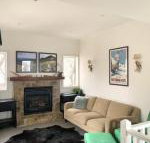 Reindeer 6 - Accommodation QLD