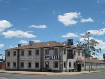 Dragon & Phoenix Motel - Accommodation QLD 6