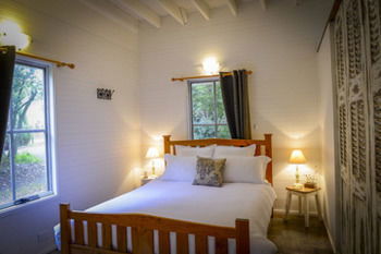 Arcadia Bed & Breakfast & Cottages - Accommodation QLD 2