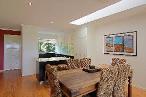 A PERFECT STAY 3 James Cook Apartments - Accommodation QLD 3