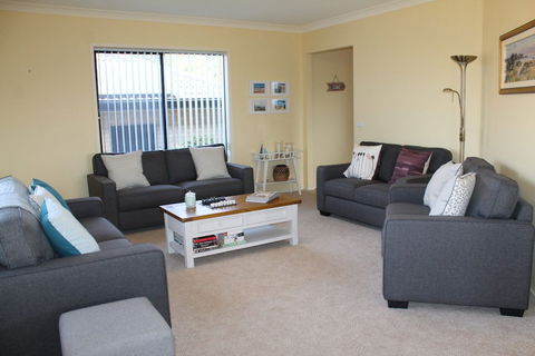 Luxury At Tallawang Malua Bay - Accommodation QLD 6