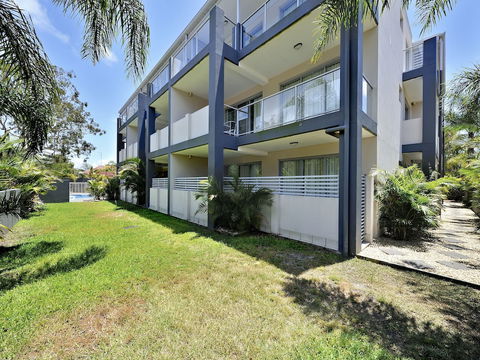 Shoal Bay Beachclub Apartments - Accommodation QLD 4