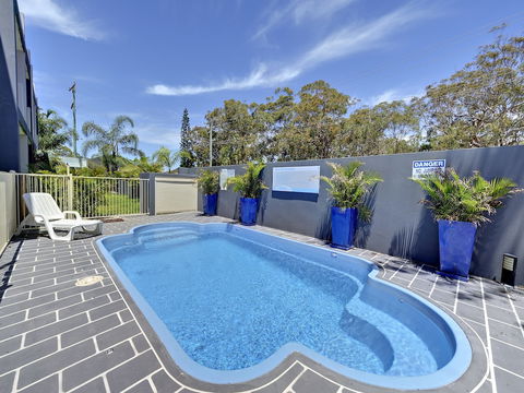Shoal Bay Beachclub Apartments - Accommodation QLD 5