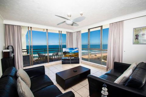 Seacrest Beachfront Holiday Apartments - Accommodation QLD 2