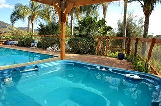 Ambience Holiday Apartments - Accommodation QLD 6