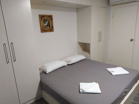 Regency Apartments - Accommodation QLD 1