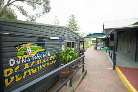 Dunsborough Beachouse YHA Backpackers - Accommodation QLD 6