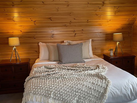 Dunes - Elegant Beach Villa With Huge Swim Spa - Accommodation QLD 1