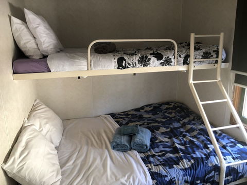 G'day Parks Ararat - Accommodation QLD 4