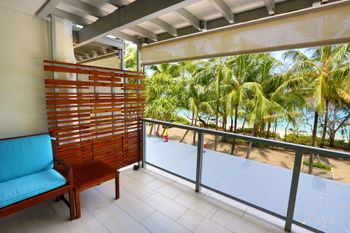 Drift Luxury Private Apartment - Accommodation QLD 6
