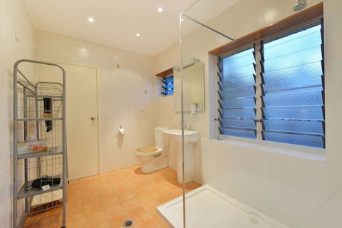 Lilybank Guest House - Accommodation QLD 6