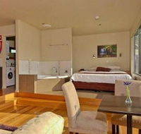 The Mussel Boys - Accommodation QLD