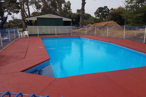 Lakes Caravilla Caravan Park - Accommodation QLD 5