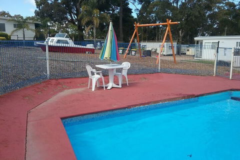 Lakes Caravilla Caravan Park - Accommodation QLD 6
