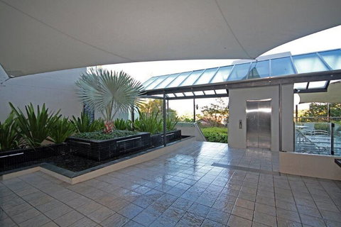 No 1 In Hastings Street - Accommodation QLD 2