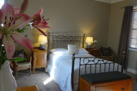 The Globe Inn - Accommodation QLD 0