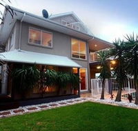 Oceanic 141 Beach House - Accommodation QLD