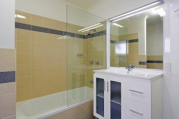 A PERFECT STAY - Clarkes Beach Villa - Accommodation QLD 2