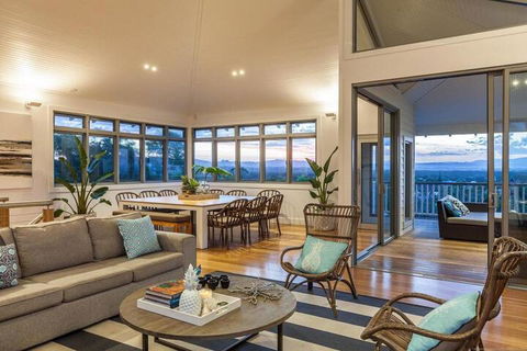 Vantage Over Byron - Accommodation QLD 2