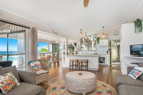 A PERFECT STAY - Moonstruck - Accommodation QLD 7