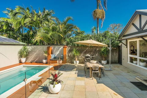 A PERFECT STAY - 3 Little Pigs - Accommodation QLD 6