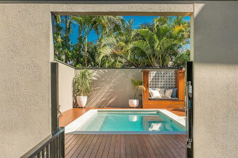 A PERFECT STAY - 3 Little Pigs - Accommodation QLD 4