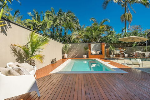 A PERFECT STAY - 3 Little Pigs - Accommodation QLD 5