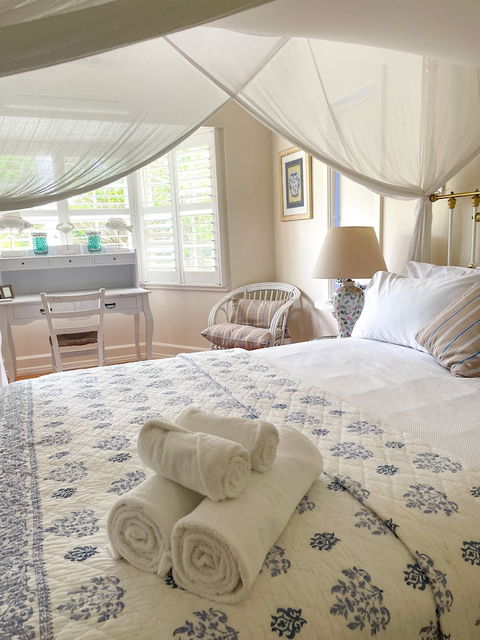 Arcadia House - Accommodation QLD 2