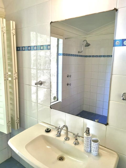 Arcadia House - Accommodation QLD 1