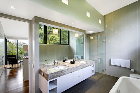 A PERFECT STAY - Ocean View At Kiah - Accommodation QLD 5