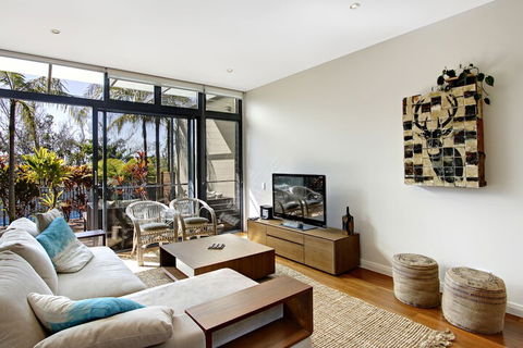 A PERFECT STAY - Ocean View At Kiah - Accommodation QLD 2