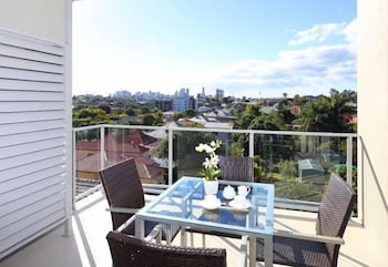 P A Apartments - Accommodation QLD 2