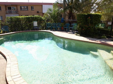 AAA Albion Manor Apartments And Motel - Accommodation QLD 4