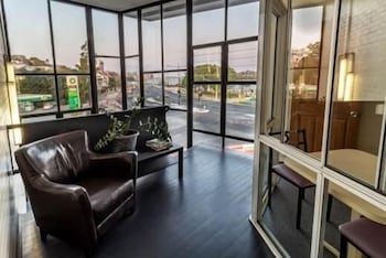 Kingsford Riverside Inn - Accommodation QLD 1