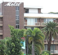 Hamilton Motor Inn - Accommodation QLD